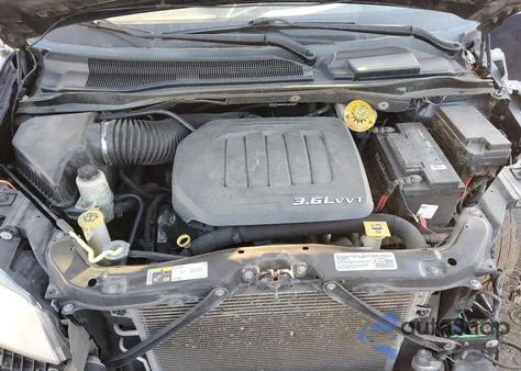 2014 Chrysler Town & Country Touring L from USA, damaged, VIN 2C4RC1CG2ER461467